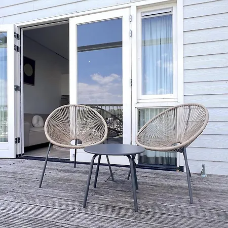 Apartment Waterkant Maasbommel